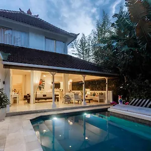 Villa Esha Drupadi, Seminyak (Bali)